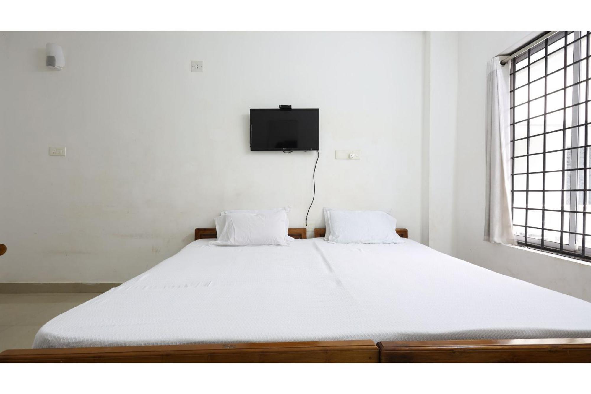 Collection O Ar Square Hotel Thrissur Екстериор снимка
