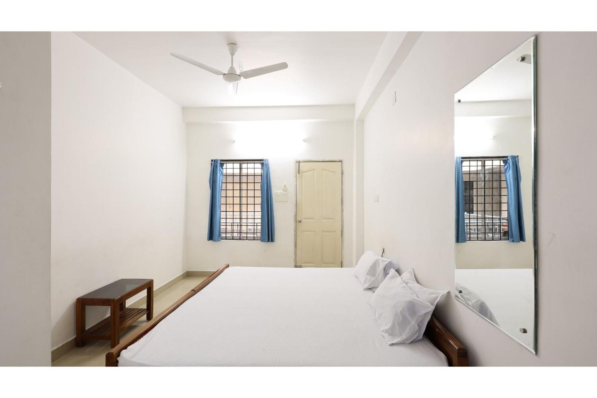 Collection O Ar Square Hotel Thrissur Екстериор снимка