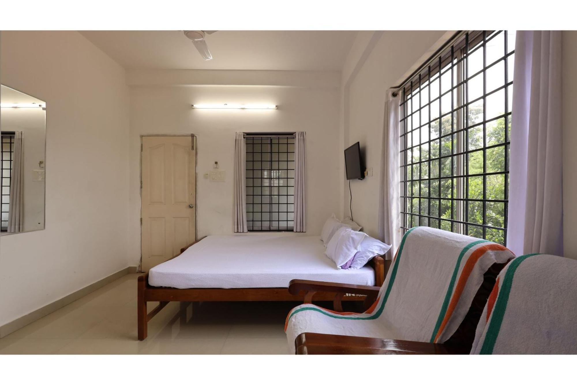Collection O Ar Square Hotel Thrissur Екстериор снимка