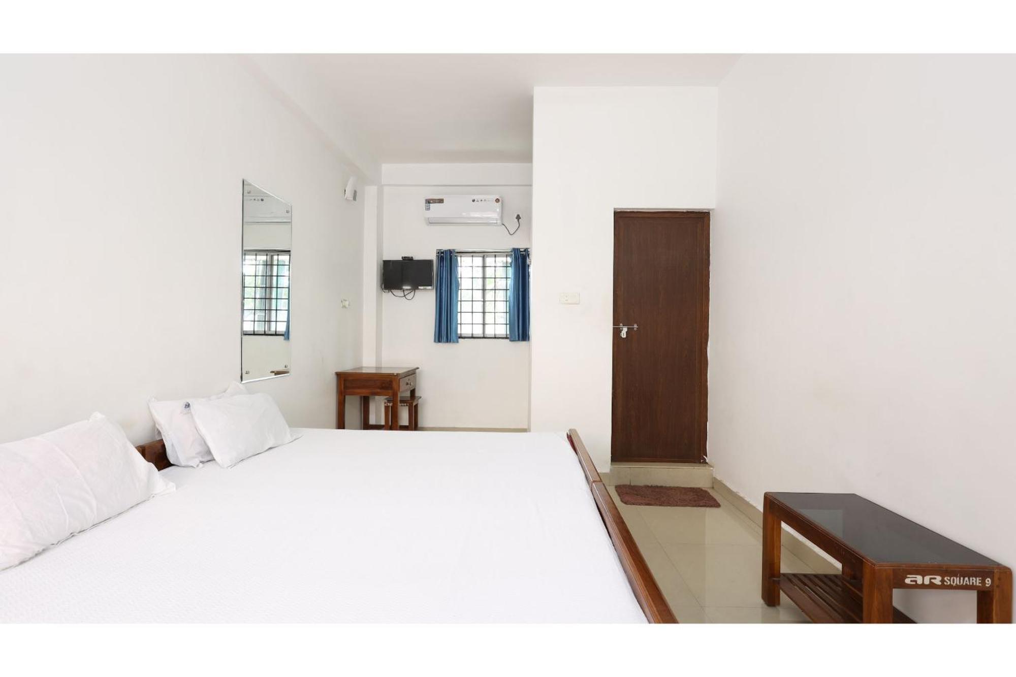 Collection O Ar Square Hotel Thrissur Екстериор снимка