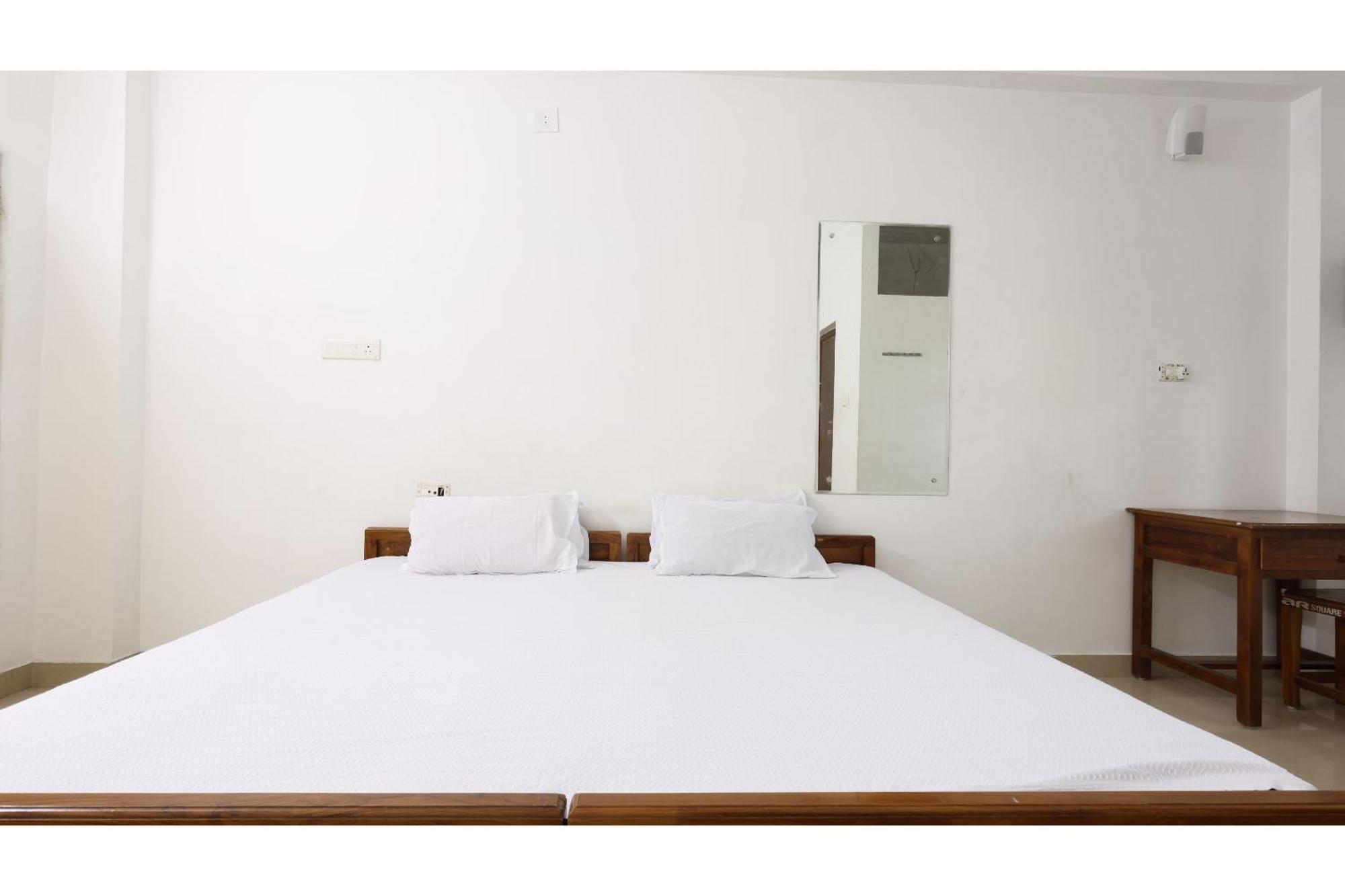 Collection O Ar Square Hotel Thrissur Екстериор снимка