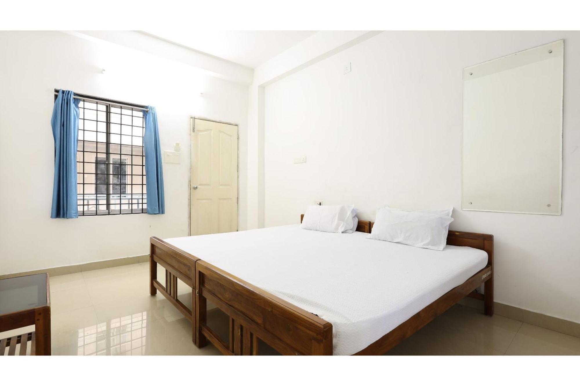 Collection O Ar Square Hotel Thrissur Екстериор снимка